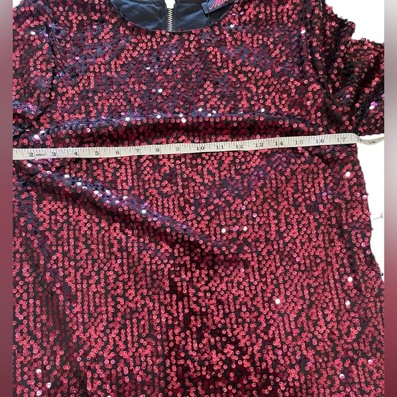 Motel 636 Sally Mae Burgundy Sequined Mini Dress Size Medium - Picture 3 of 10